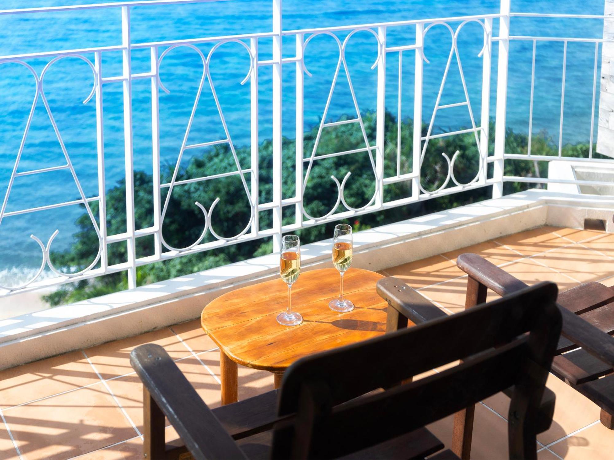 Hotel Umi No Terrace Yomitan Toya Zewnętrze zdjęcie